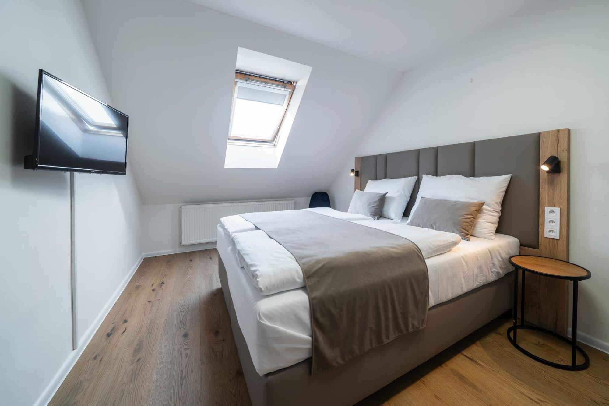 Hotel Leon Praha Bagian luar foto