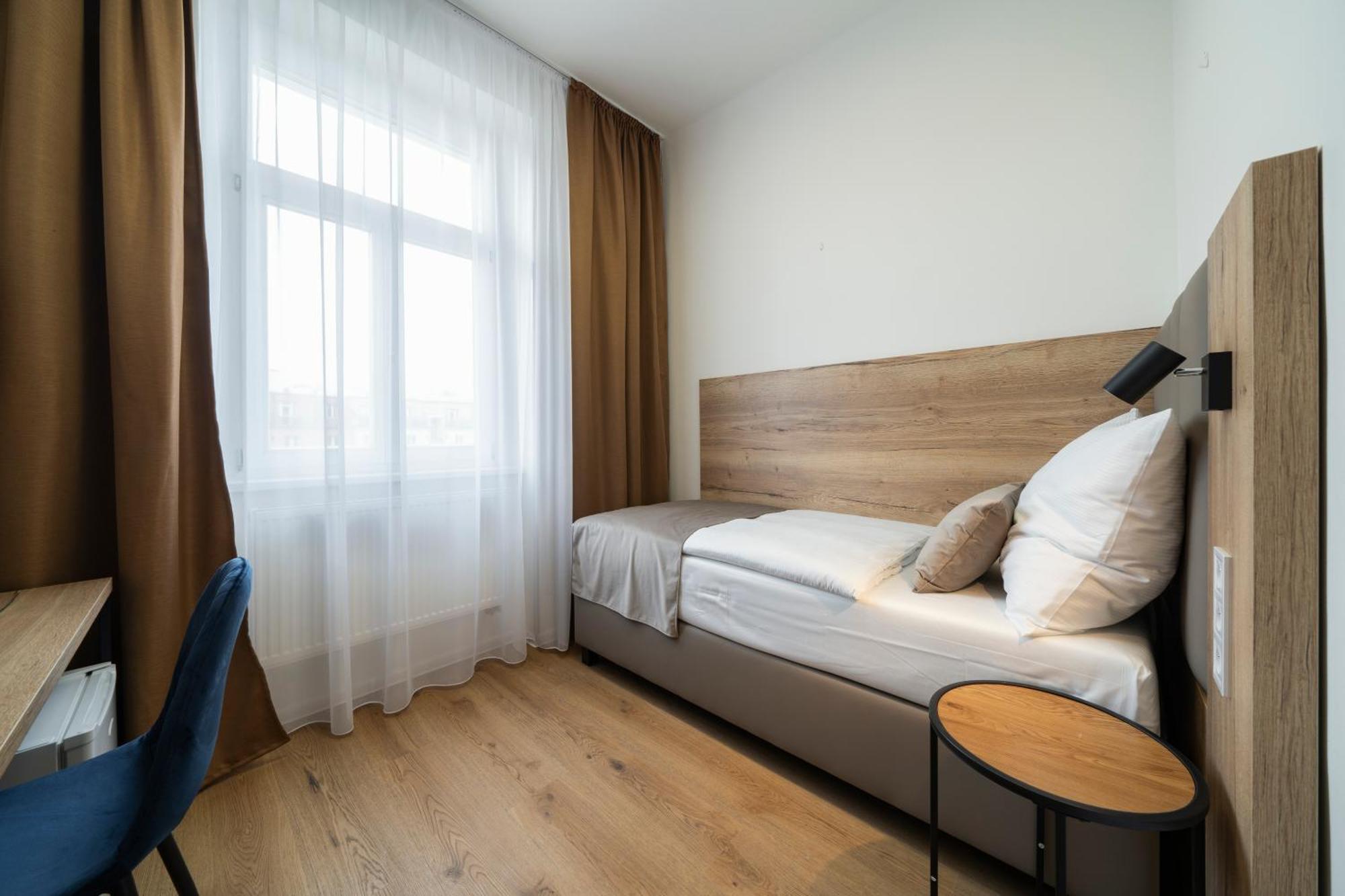 Hotel Leon Praha Bagian luar foto