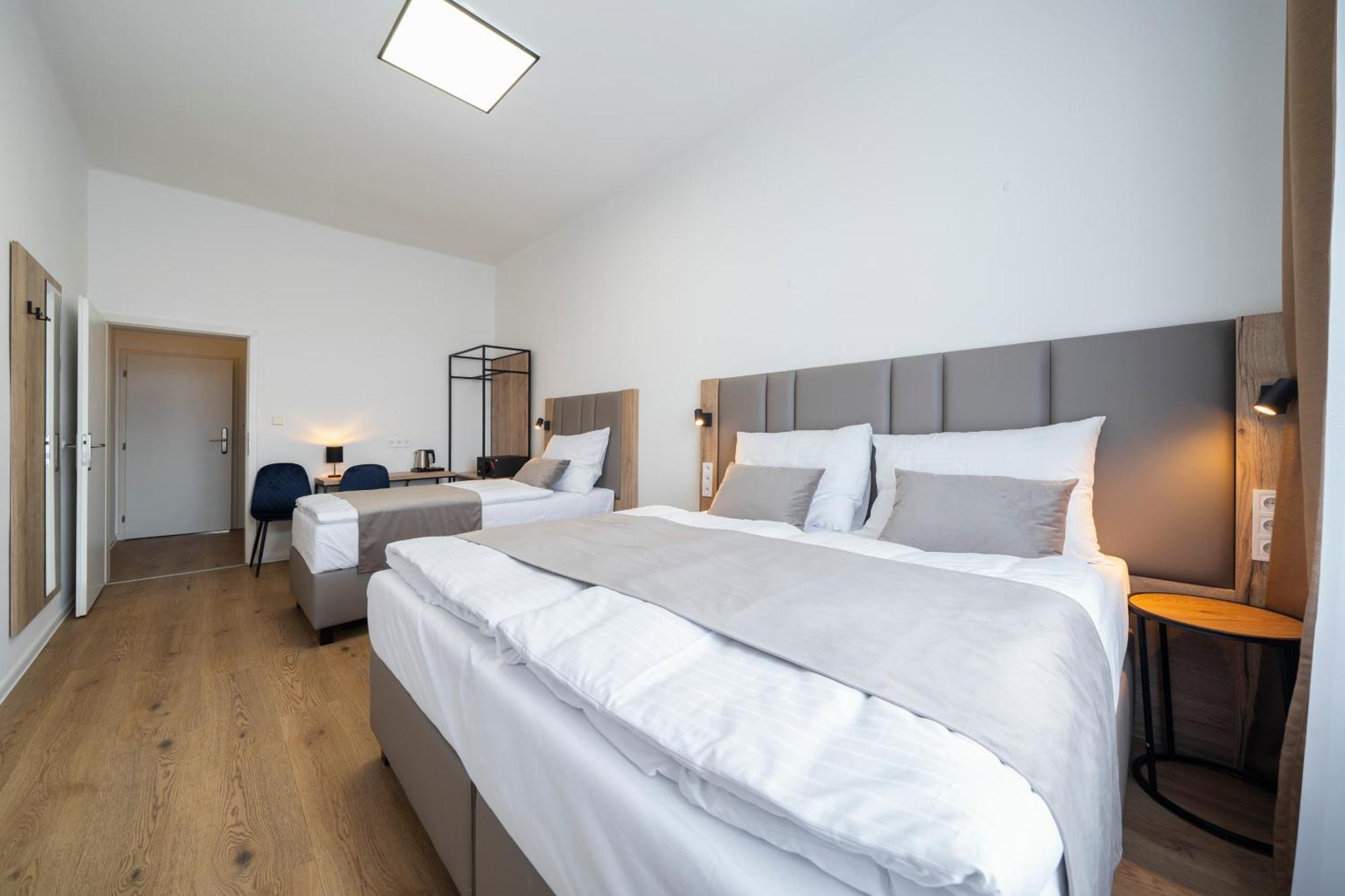 Hotel Leon Praha Bagian luar foto
