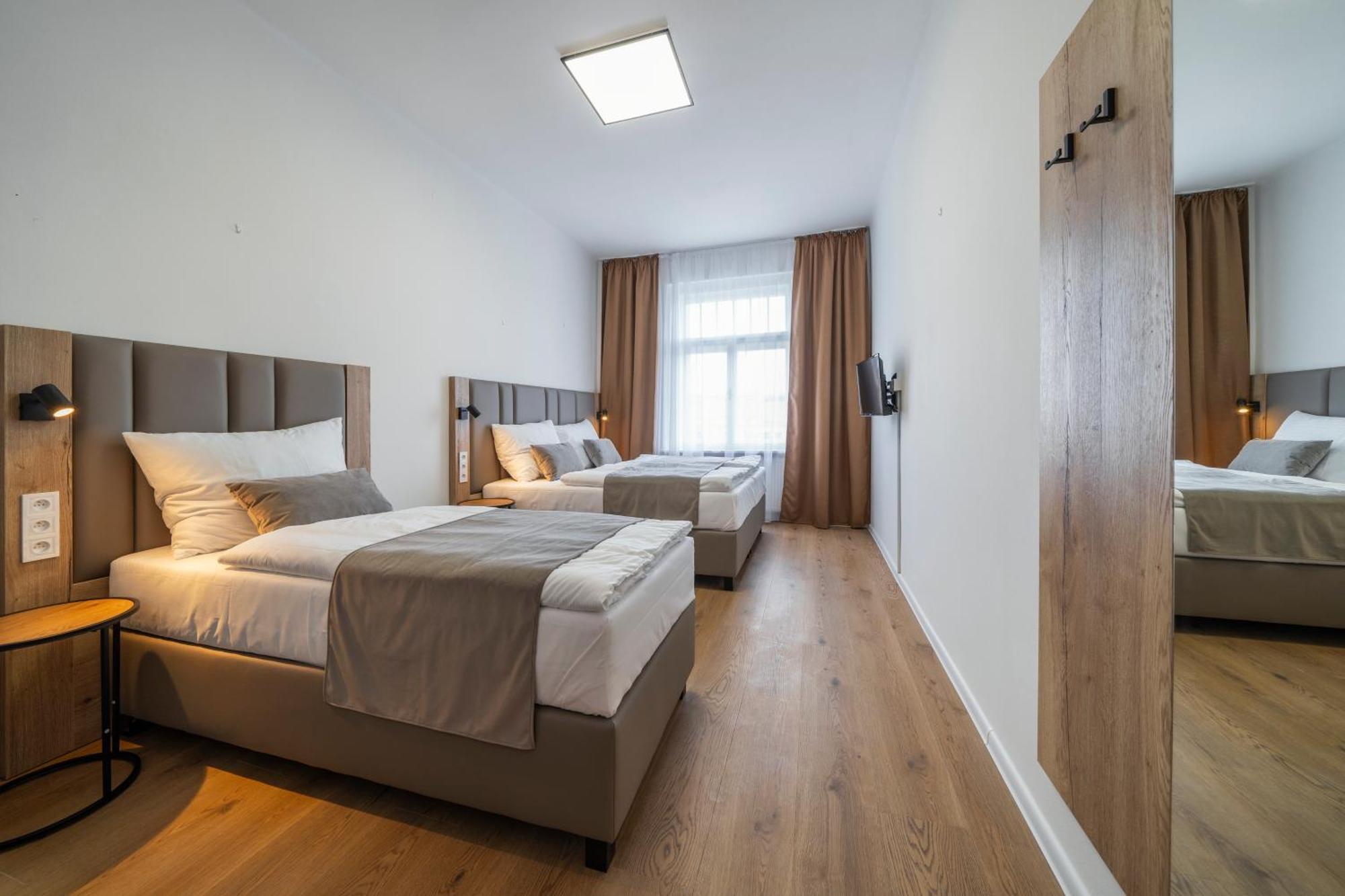 Hotel Leon Praha Bagian luar foto