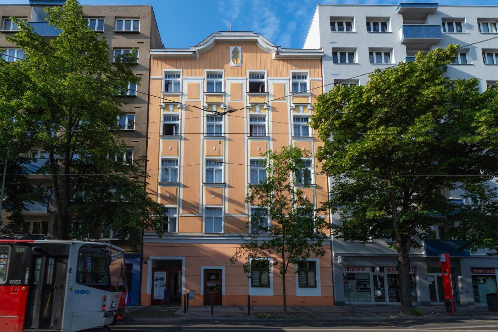 Hotel Leon Praha Bagian luar foto
